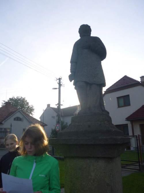 Barokní sochy v Dřevohosticích