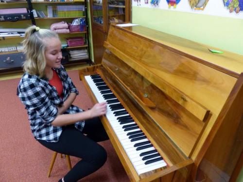 Nová hudebna, knihovna a čtenářské koutky