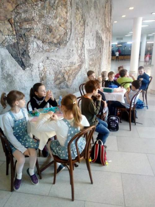 Návštěva divadla 1. až 3. ročník