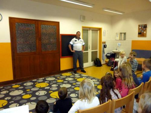 Beseda s příslušníkem dopravní policie